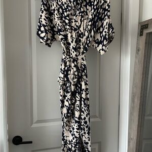 SHEIN Navy Blue and Cream Dress